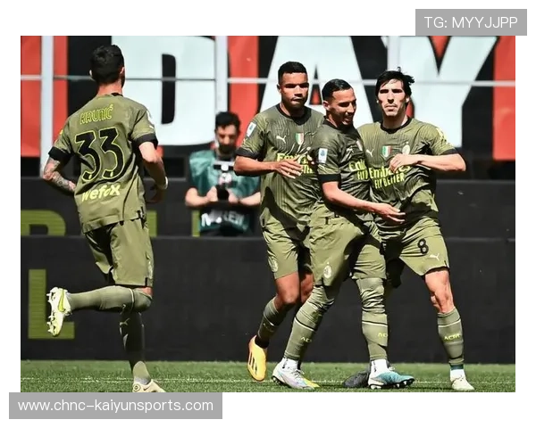 曼彻斯特联多线推进同步压向禁区前沿