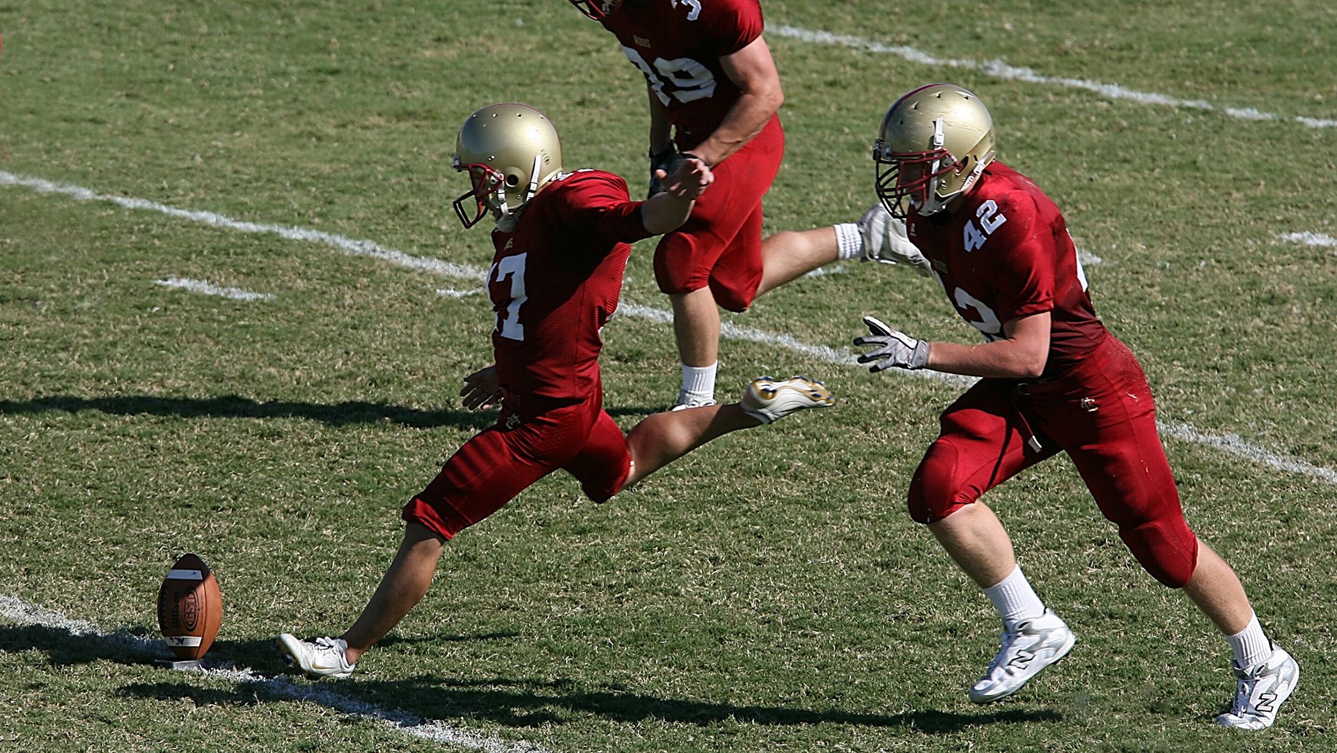 开云体育在线官网-博卡防守缺口频现，被多次穿插破防，博卡啥意思